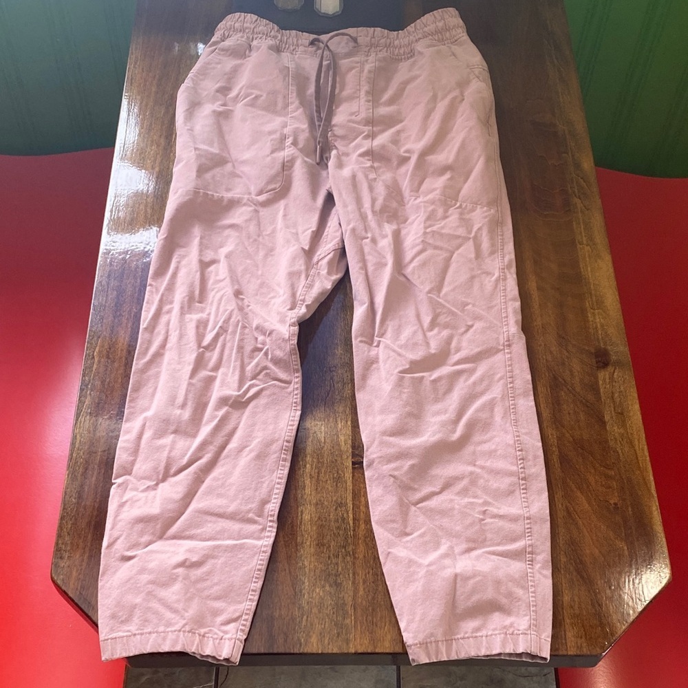Relaxed Drawstring Women's Pants in Dusty Pink